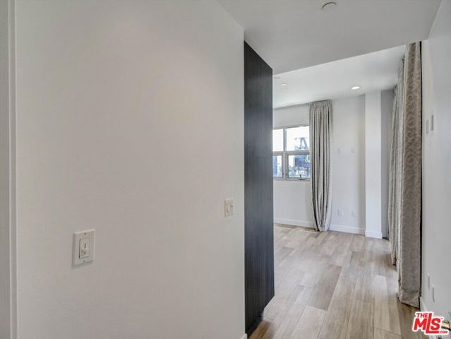 600 S La Brea Avenue 3, Los Angeles, CA 90036