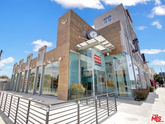 600 S La Brea Avenue 3, Los Angeles, CA 90036