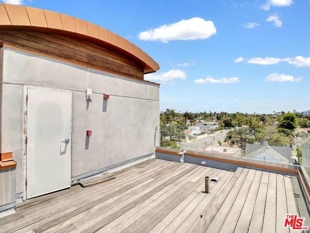 600 S La Brea Avenue 3, Los Angeles, CA 90036