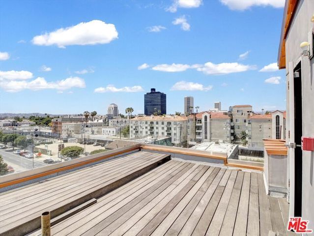600 S La Brea Avenue 3, Los Angeles, CA 90036