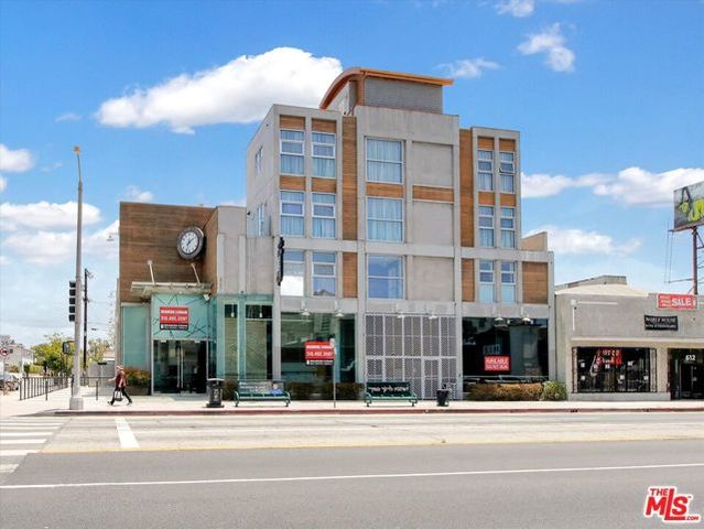 600 S La Brea Avenue 3, Los Angeles, CA 90036