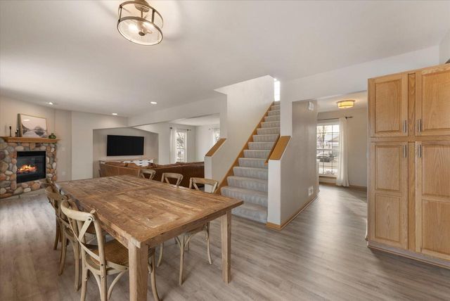 215 Maries WAY, Random Lake, WI 53075