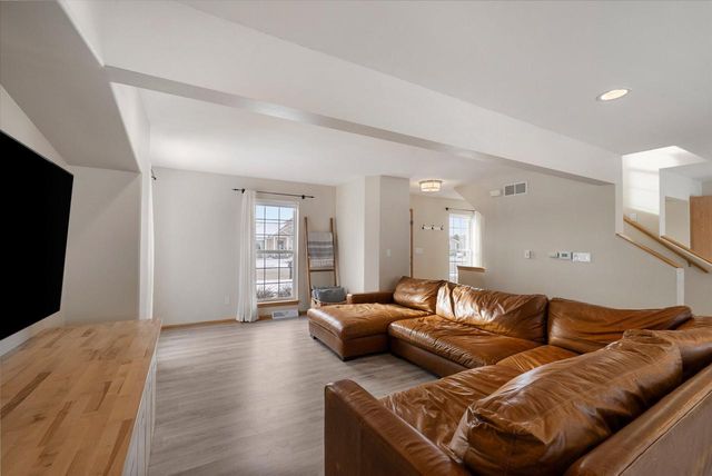 215 Maries WAY, Random Lake, WI 53075