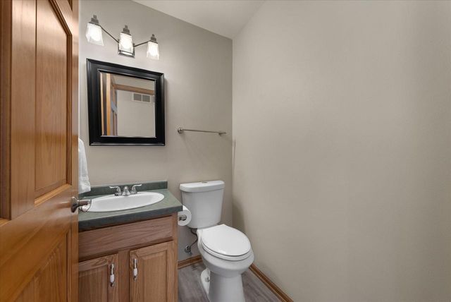 215 Maries WAY, Random Lake, WI 53075