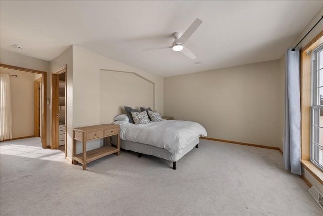 215 Maries WAY, Random Lake, WI 53075