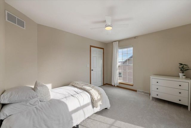 215 Maries WAY, Random Lake, WI 53075