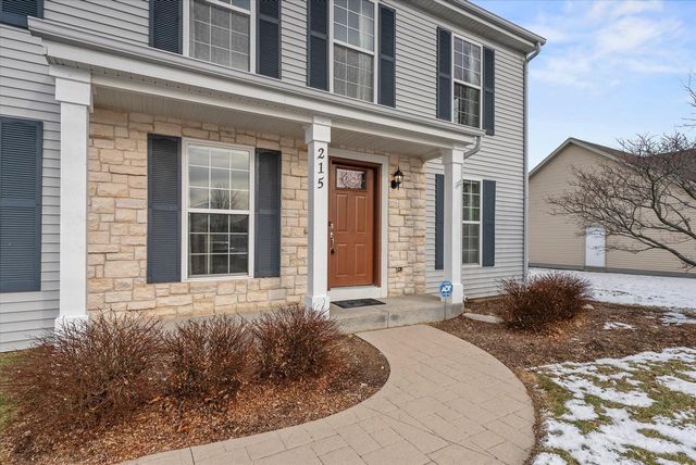 215 Maries WAY, Random Lake, WI 53075