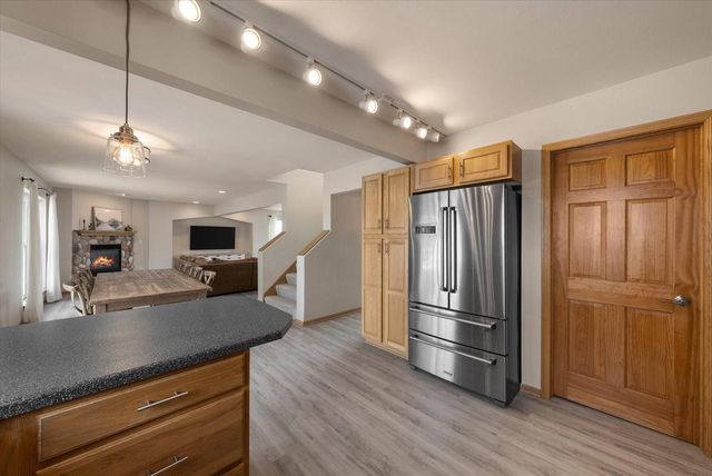 215 Maries WAY, Random Lake, WI 53075