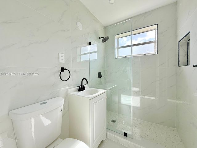 4801 NW 33rd Ave 3, Miami, FL 33142