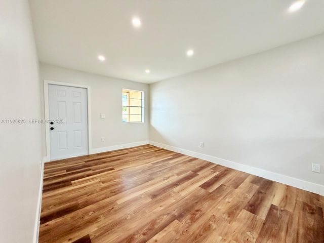 4801 NW 33rd Ave 3, Miami, FL 33142