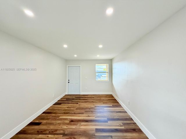 4801 NW 33rd Ave 3, Miami, FL 33142