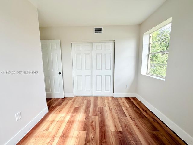 4801 NW 33rd Ave 3, Miami, FL 33142