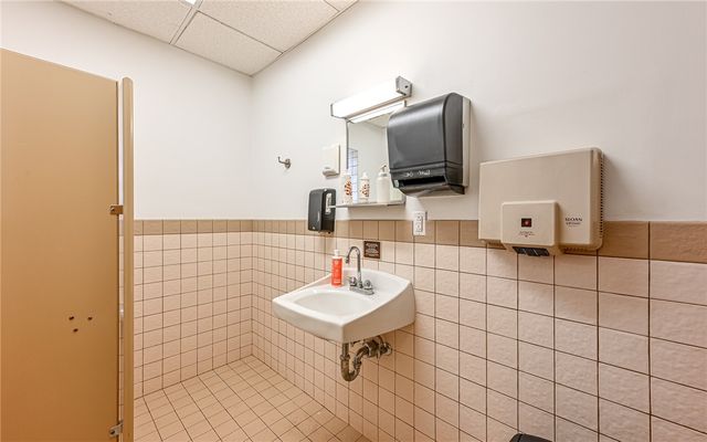 817 Main St, Sharpsburg, PA 15215