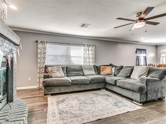 3605 Oakwood Drive, Choctaw, OK 73020