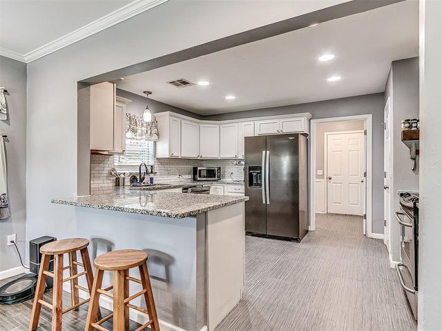 3605 Oakwood Drive, Choctaw, OK 73020