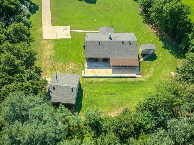 3605 Oakwood Drive, Choctaw, OK 73020