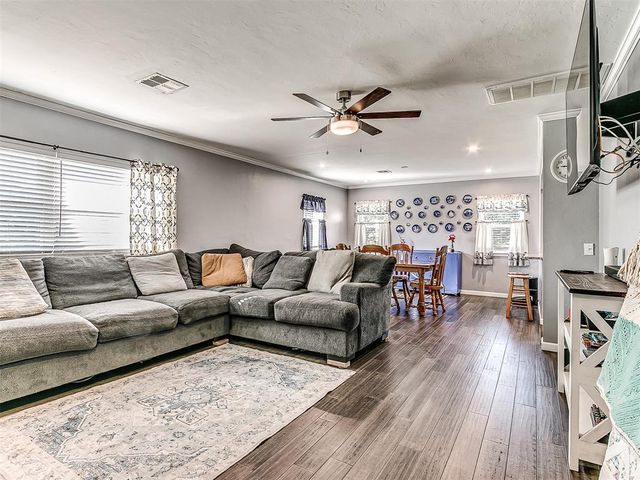 3605 Oakwood Drive, Choctaw, OK 73020