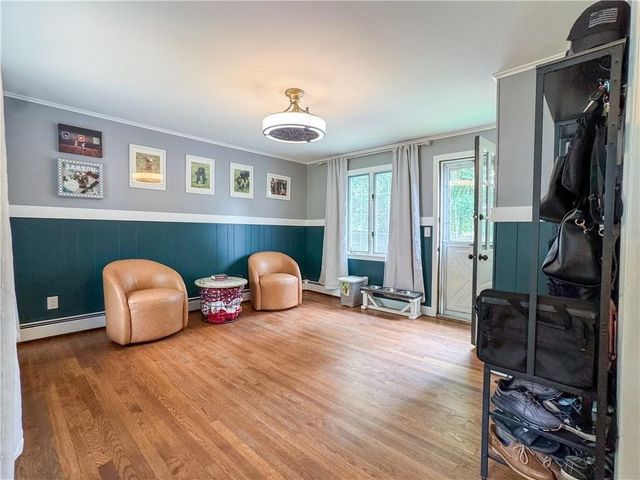 442 Eastview Ave, Somerset, MA 02726