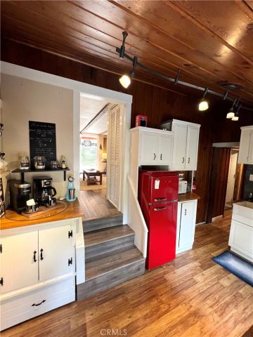 763 Woodland, Crestline, CA 92325