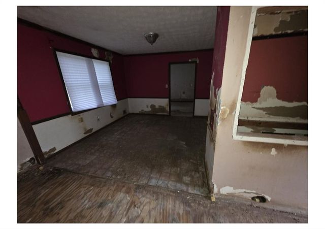 1870 Whispering Willow SW Way, Lilburn, GA 30047