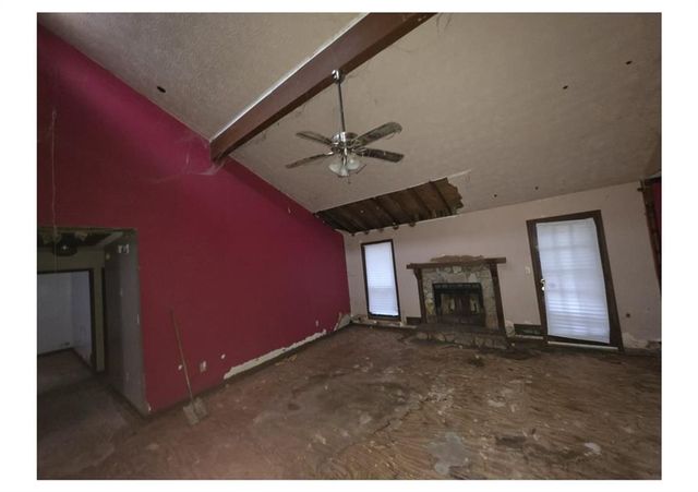 1870 Whispering Willow SW Way, Lilburn, GA 30047