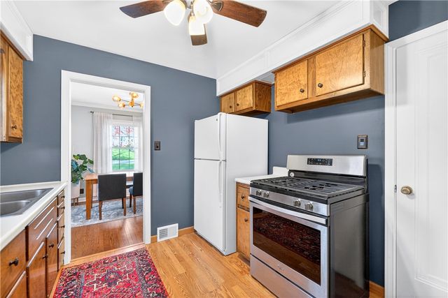 2808 Herron Ln, Shaler, PA 15116
