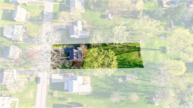 2808 Herron Ln, Shaler, PA 15116