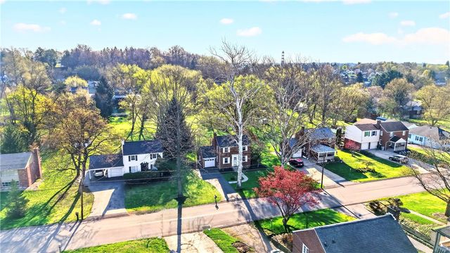 2808 Herron Ln, Shaler, PA 15116