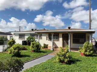 8636 NW 35th Pl A, Miami, FL 33147