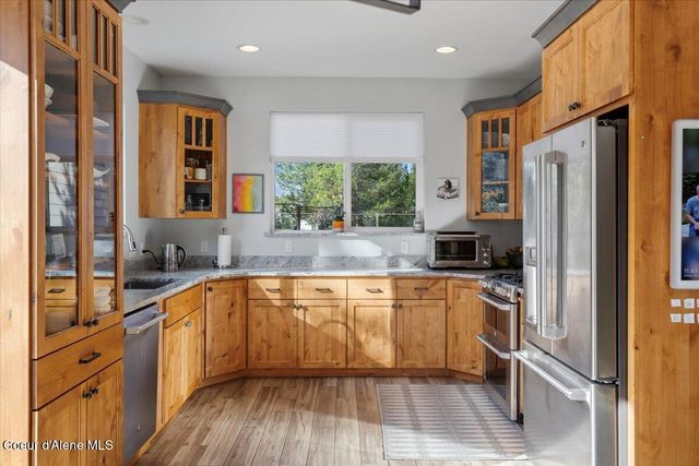 2380 Dufort Rd, Sagle, ID 83860