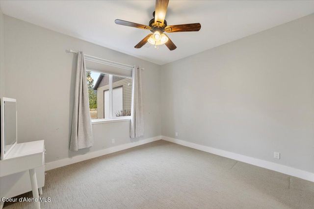 2380 Dufort Rd, Sagle, ID 83860