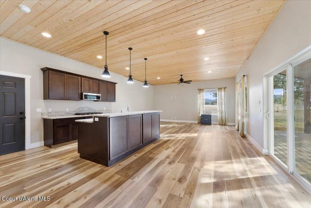 2380 Dufort Rd, Sagle, ID 83860