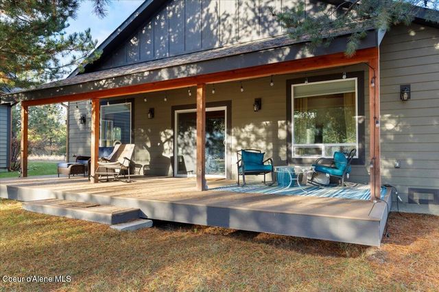 2380 Dufort Rd, Sagle, ID 83860