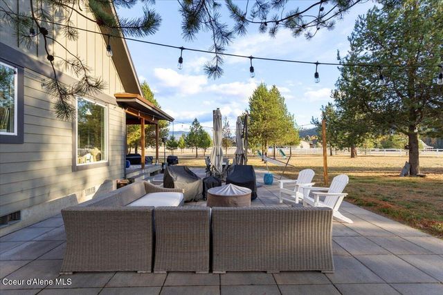 2380 Dufort Rd, Sagle, ID 83860