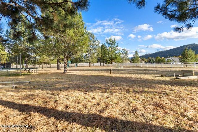 2380 Dufort Rd, Sagle, ID 83860