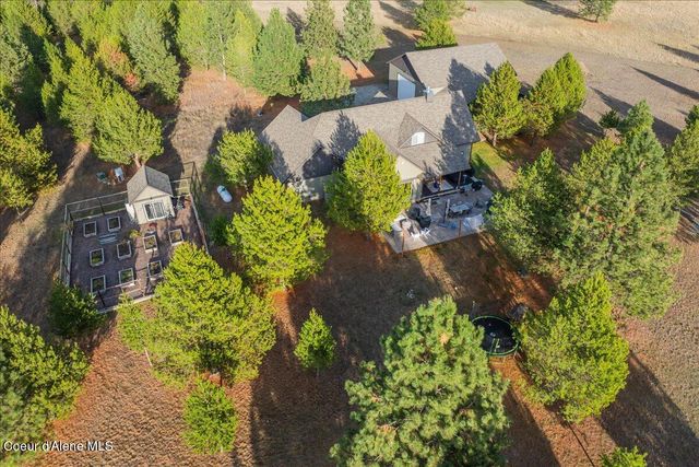 2380 Dufort Rd, Sagle, ID 83860