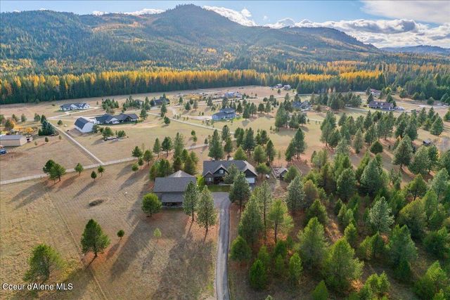 2380 Dufort Rd, Sagle, ID 83860
