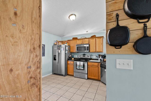 101 Broadwater Drive, Jacksonville, NC 28540