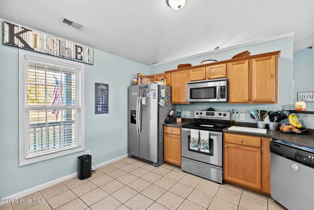 101 Broadwater Drive, Jacksonville, NC 28540