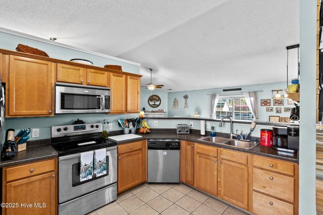 101 Broadwater Drive, Jacksonville, NC 28540