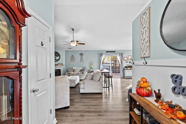 101 Broadwater Drive, Jacksonville, NC 28540