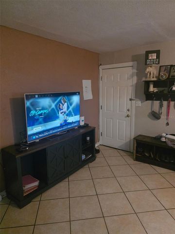 8311 N 18TH STREET, Tampa, FL 33604
