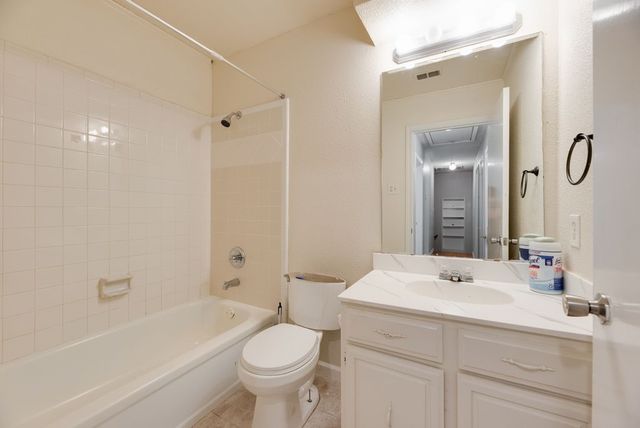 624 Trailwood Court, Garland, TX 75039