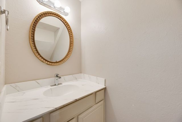 624 Trailwood Court, Garland, TX 75039