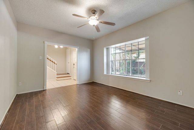 624 Trailwood Court, Garland, TX 75039