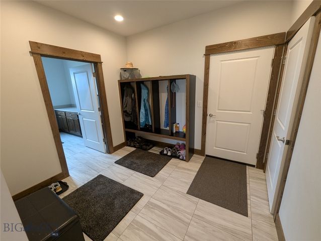456 Northwest Passage Lane, Manhattan, MT 59741