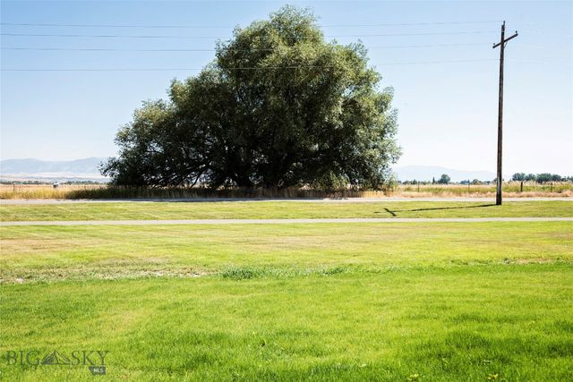 456 Northwest Passage Lane, Manhattan, MT 59741