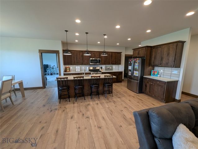456 Northwest Passage Lane, Manhattan, MT 59741