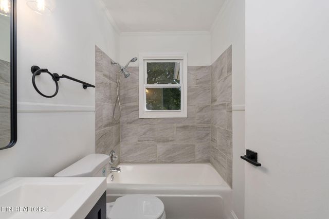 2035 Reese St, Morristown, TN 37814