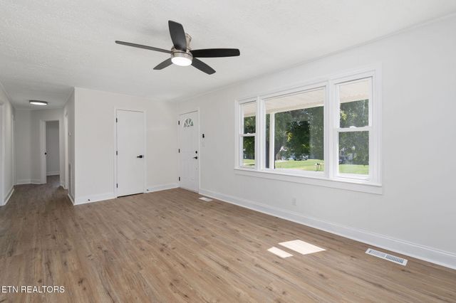 2035 Reese St, Morristown, TN 37814